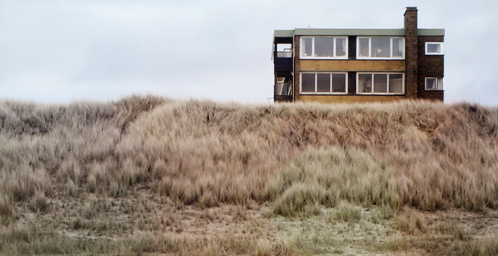 Weicht das Hotel wesentlich von der Darstellung im Reiseprospekt ab, kann das ein Grund für einen Reiserücktritt sein. (Foto: dergestalter/photocase.de)